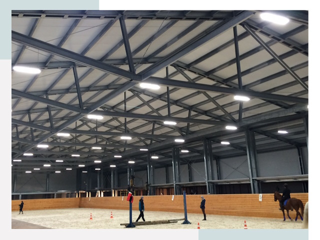 Строительство конных манежей от 624 руб в Новокубанск